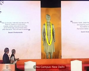 PM unveils Vivekananda statue in JNU campus