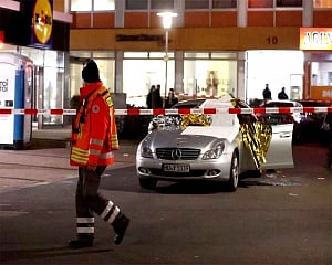 9 killed in suspected far-right attack in Germany