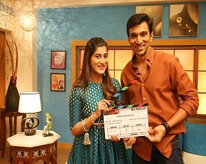 Pratik Gandhi the most interesting co-actor to work with: Deeksha Joshi