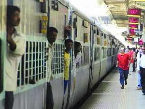Pvt players free to set passenger fares