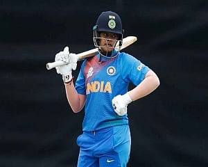 Radha records career-best 4/23, India restrict Sri Lanka to 113/9 in women's T20 WC