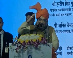 Rahul, Priyanka misleading minorities on amended Citizenship Act: Shah