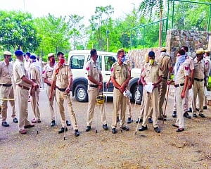 Raj crisis gets murkier