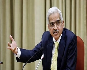 RBI Governor meets MD of banks; reviews implementation of various measures