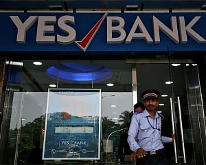 SBI gets approval to invest Rs 7,250 cr in Yes Bank