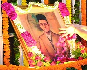 Sena, BJP slam Cong for insulting Savarkar