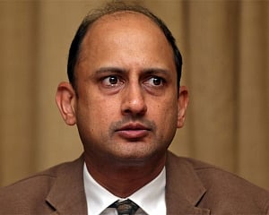Shift to market economy from nationalised system causing RBI-govt tensions: Acharya
