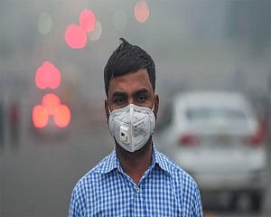 Smoky haze shrouds Delhi-NCR; air quality enters 'very poor' zone