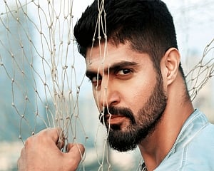 Tanuj Virwani says mom Rati Agnihotri is his best critic