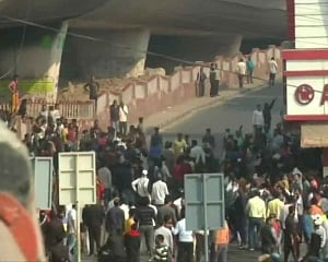 Television journalists attacked in northeast Delhi, one serious