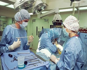 Tips on How to Make Doctors Stay Long in a Medical Facility