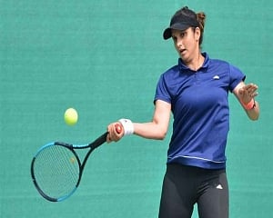 Title for Sania on comeback in Hobart