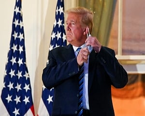 Trump no longer considered transmission risk to others, says his doctor