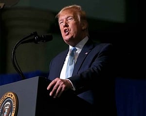 Trump warns Iran of 'major retaliation' in case of attack