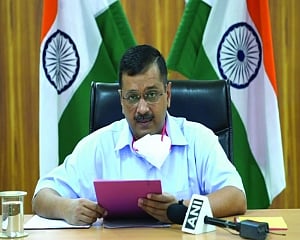 Will hold one-day fast today in solidarity with farmers: CM