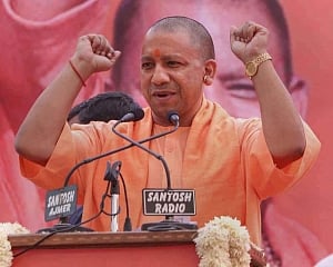 Yogi asks authorities to come up with metro station near Gorakhpur railway station