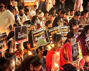 Youth Congress holds candle light march demanding justice for Hathras victim