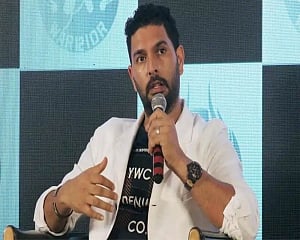 Yuvraj stands with Afidi in fight against COVID-19