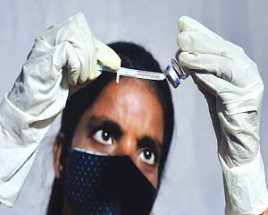 ‘Covid-19 vax combo gives more protection’