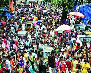 ‘High R-factor signals rising risk in States’