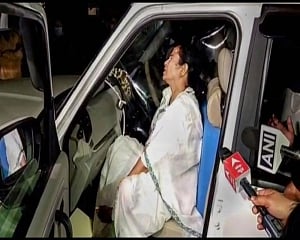 'Attack' on Mamata a stunt to win voters' sympathy: Bengal BJP