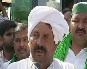 'Caged parrot' Rajnath Singh could resolve impasse if allowed to talk to farmers: Naresh Tikait