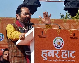 'Hunar Haat' playing key role in making 'Vocal for Local' campaign a mass movement: Naqvi