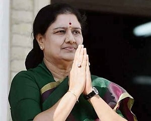 'Sasikala unsuccessfully trying divide and rule politics in AIADMK'