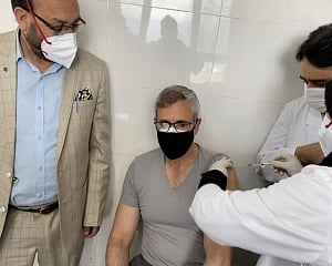 2 days after taking jab, Omar Abdullah tests positive for Covid