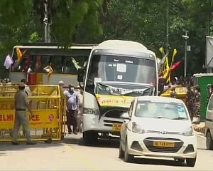 200 farmers reach Jantar Mantar for protest against farm laws amid Parliament session