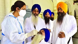200 Sikh pilgrims test Covid  +ve after returning from Pak