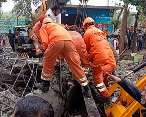 23 dead, 15 injured in roof collapse at Ghaziabad cremation ground