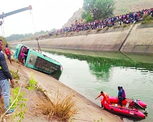 48 dead as bus falls into MP canal
