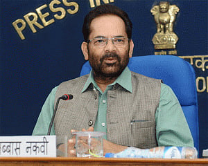 75 Hunar Haats to be organised under 'Azadi ka Amrit Mahotsav': Naqvi