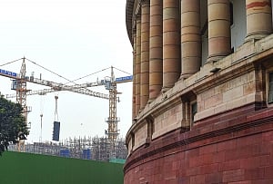 AAP Govt issues notice to CPWD over Vista work during pollution ban