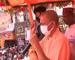 Adityanath calls for Mamata's ouster, says BJP to ensure women's safety in Bengal