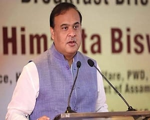 Aim at vaccinating 3 lakh people daily from Monday: Assam CM