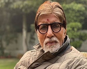 Amitabh Bachchan confirms undergoing eye surgery: Sight difficult, progress is slow