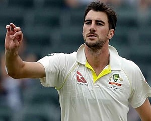Ashes: Pat Cummins to fly home to NSW after missing Adelaide Test
