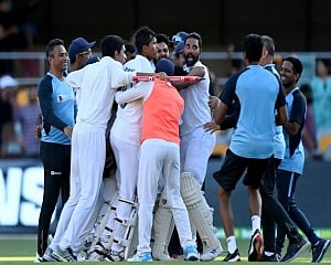 BCCI announces Rs 5 crore bonus for triumphant Indian team