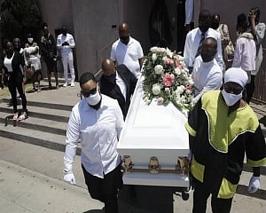 California funeral homes run out of space as COVID-19 rages