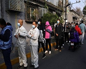 China reports over 100 COVID-19 cases amid virus spike