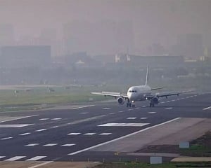 COVID-19: Canada extends flight ban from India and Pakistan until June 21