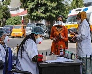 COVID-19: UP reports 208 deaths, 35,614 new cases