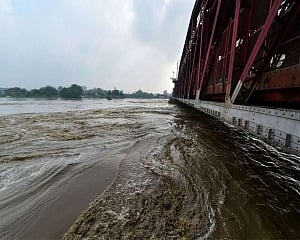 Delhi: Yamuna water level recedes below danger mark