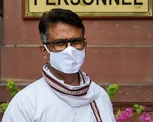 Delhi Congress questions CM Kejriwal's silence on soaring fuel prices