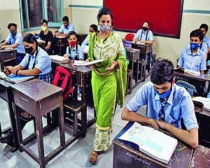 Delhi govt directs private, unaided schools to vaccinate staff ahead of reopening