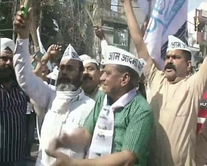 Delhi municipal bypolls: AAP wins 4 wards, Congress 1