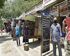 Delhi's Janpath Market shut for Covid norm violation