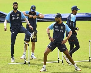 Dhawan-led Indian team starts training in Sri Lanka